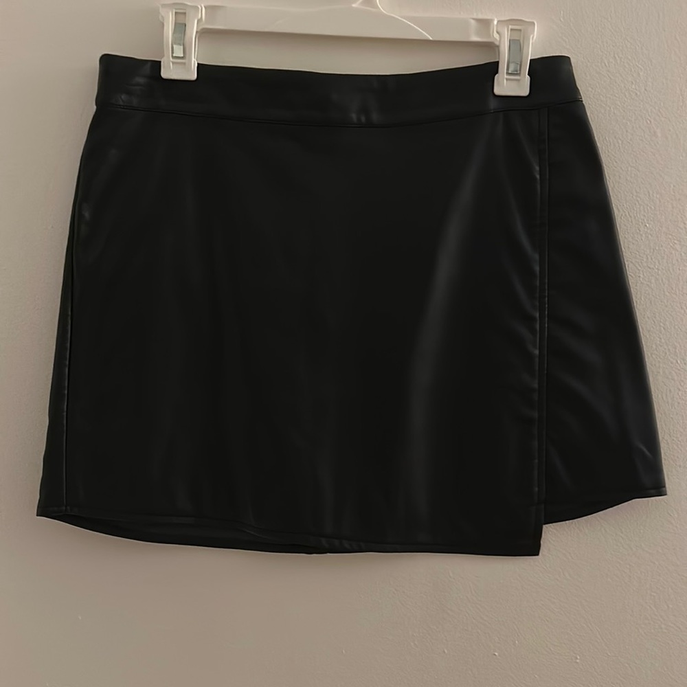 Forever, 21 black pleather skirt